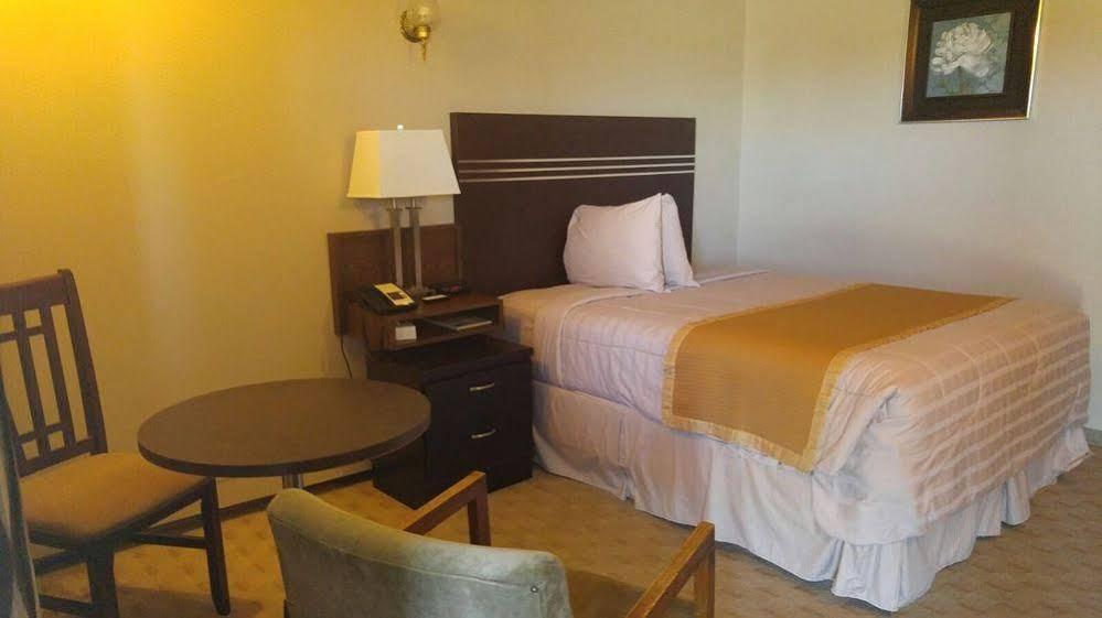 Melville Country Inn Екстериор снимка
